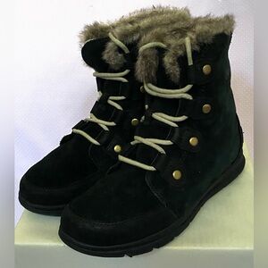 Sorel Explorer Joan boots
